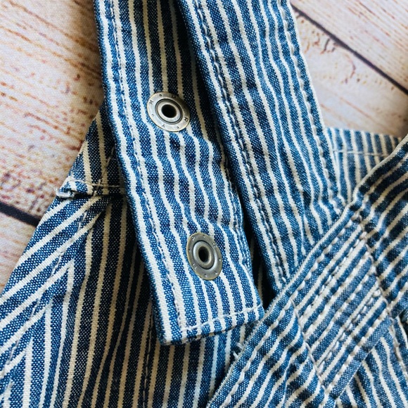 Baby Gap Short Overall - Picture 7 of 9